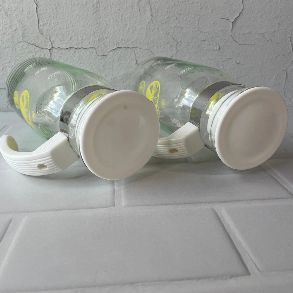Pyrex pair vintage